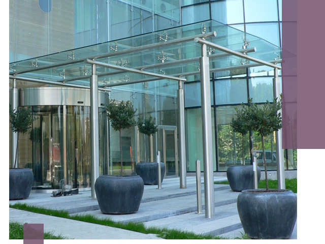 Навесы из стекла на заказ в Верхнем Уфалее — монтаж и установка